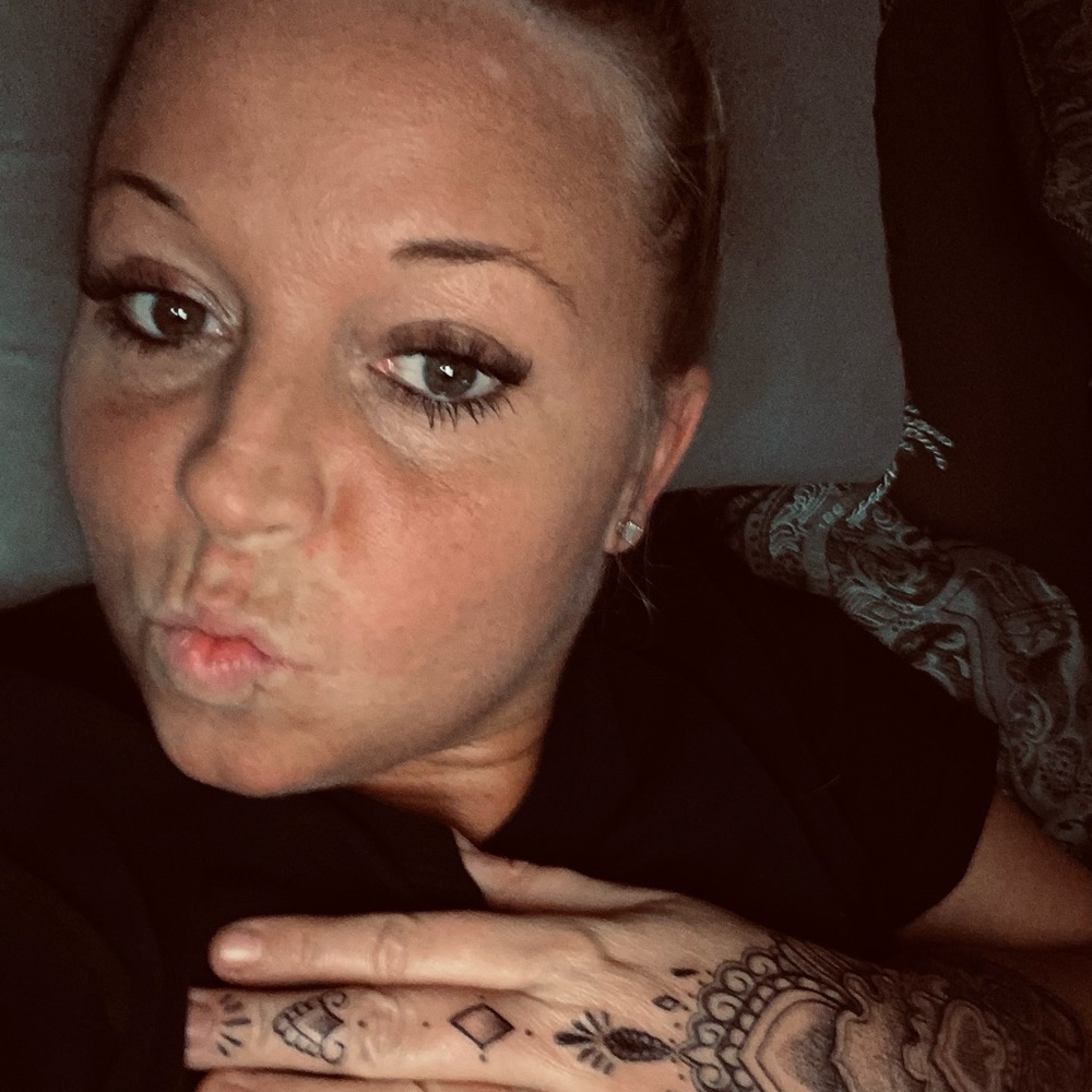 Meet your Posher, Alicia